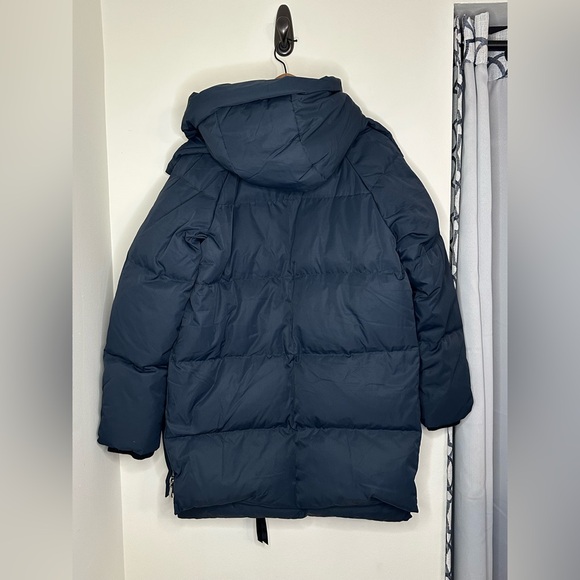 Stylish Navy Puffer Jacket - Picture 8 of 10